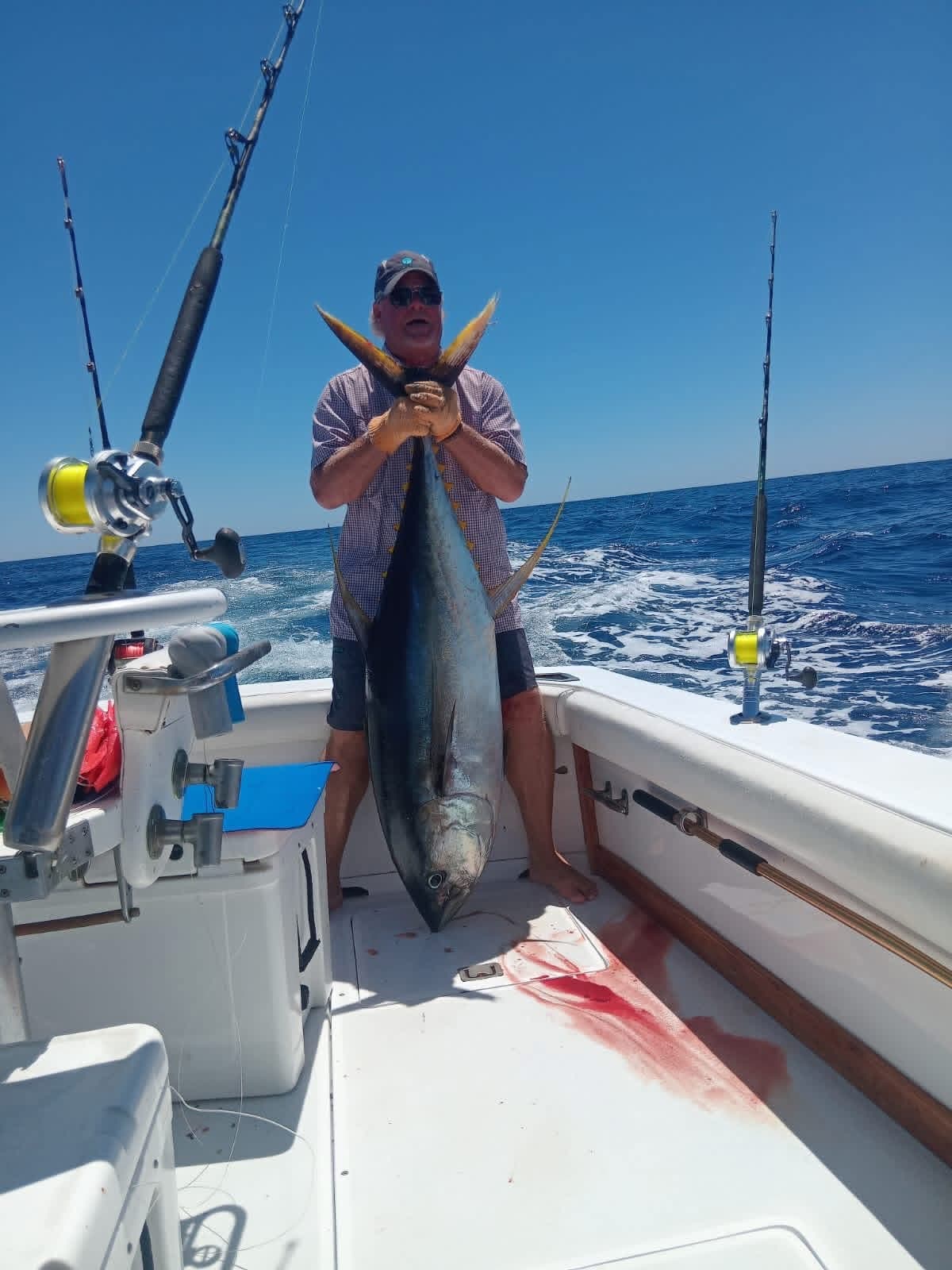 A heavy yellowfin tuna caught offshore Puerto San José, Guatemala, with The Big Buoys